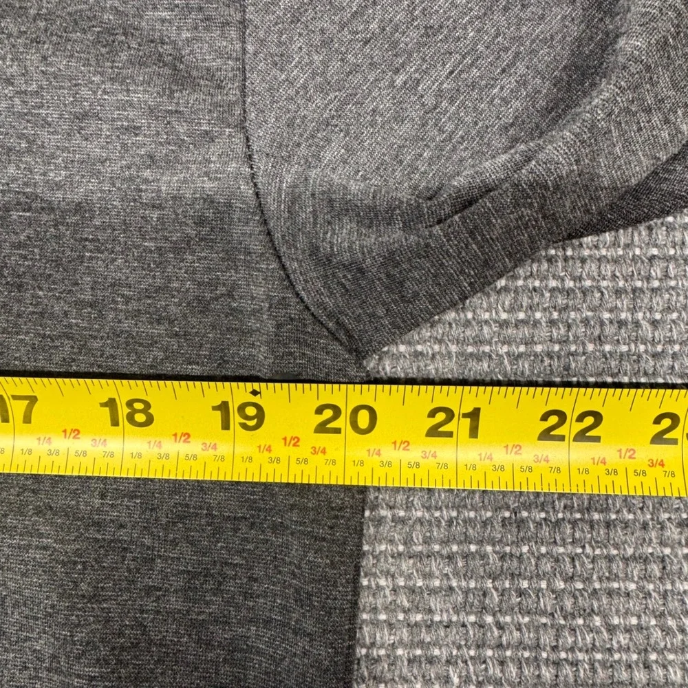 Jordan Mens Long Sleeve Crew‎ Neck Drop Tail Shirt Charcoal Gray Medium
